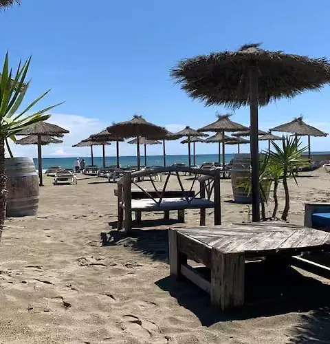 - Maison 3 *